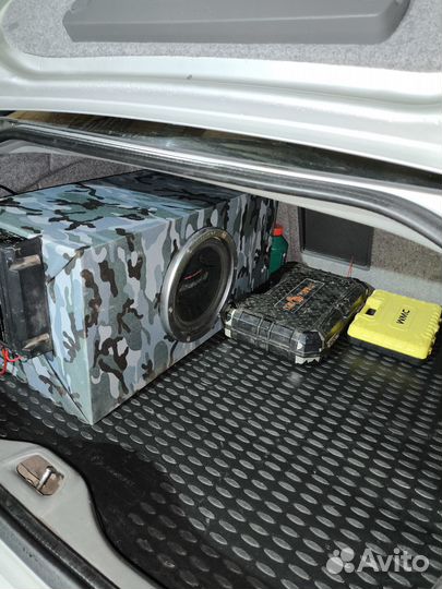 Сабвуфер и усилитель с коробом