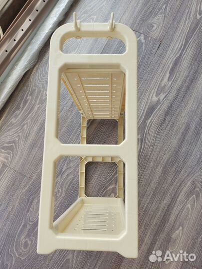 Полочка для ванной или кухни