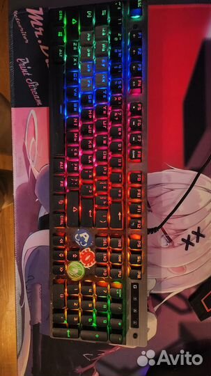 Игровой компьютер с двумя мониторами RTX4060