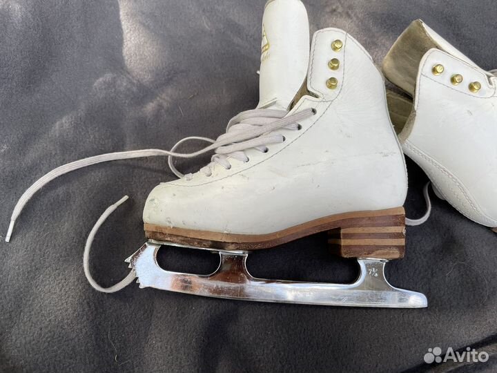 Фигурные коньки jackson freestyle 12c