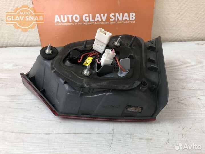 Фонарь в крышку левый Хендай i40