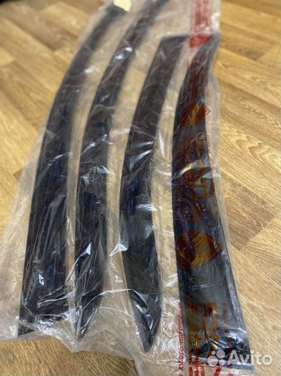 Дефлектор стекол ветровик Chevrolet Aveo