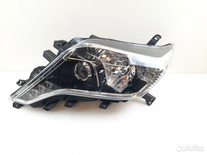 Фара левая Toyota Land Cruiser Prado 150 2013-2017