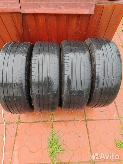 Bridgestone Turanza T001 215/60 R16