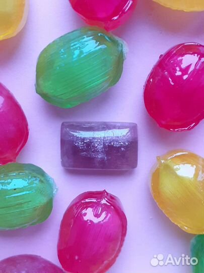 Кабошон из турмалина ручной работы