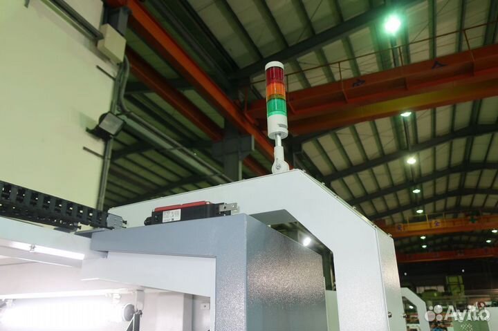 Вертикальный обрабатывающий центр С чпу: HV4.5A