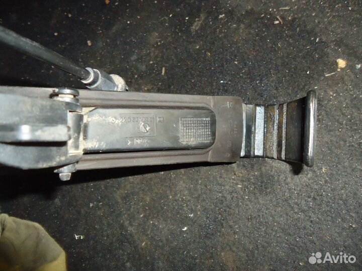 Педаль газа Mercedes Benz W210