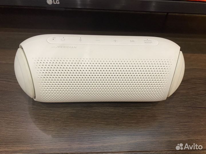 Беспроводная акустика LG xboom Go PL5W White
