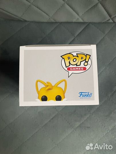 Funko POP Tails (Excl. Specialty Series)