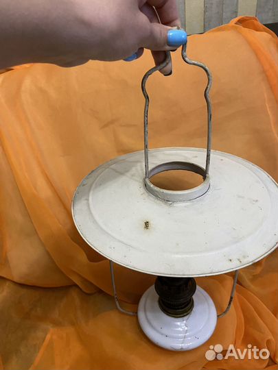 Керосиновая лампа старинная