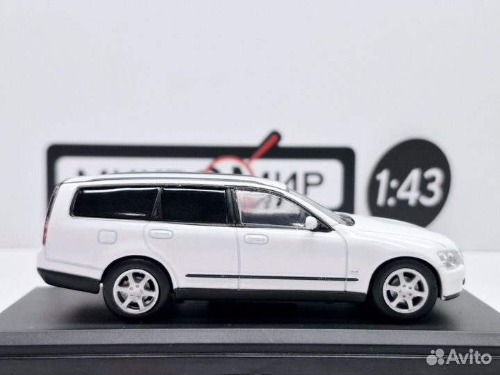 Модель Norev 1/43 Nissan Stagea M35, Белый