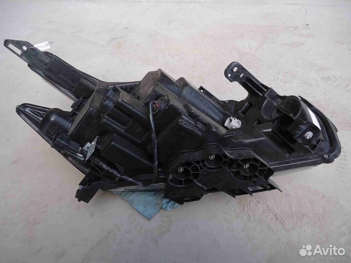 Фара левая Nissan Murano