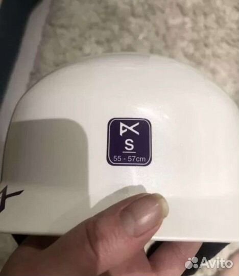 Горнолыжный шлем с очками женский