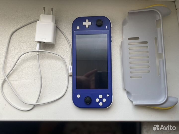 Nintendo Switch Lite Прошитая