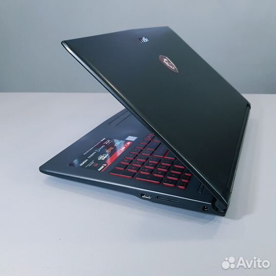 Ноутбук MSI GV62 i5 8300H / 8Gb / GTX 1050 2Gb