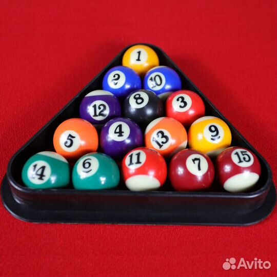 Бильярдный стол