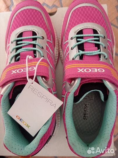 Кроссовки Geox. 34,размер