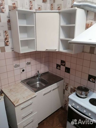 Кухня угловая маленькая бу