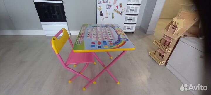 Столик детский