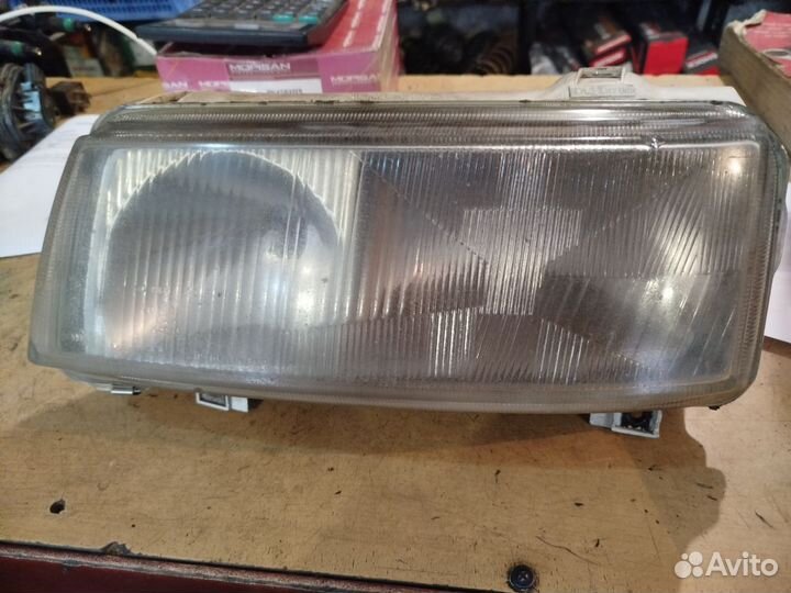 Фара левая на volkswagen passat b4