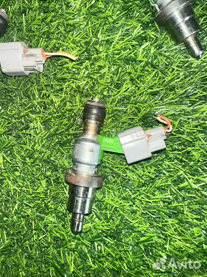 Форсунка denso toyota авенсис 1az-fse 2az-fse