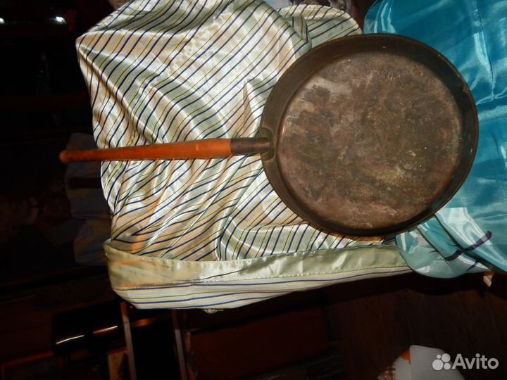 Медная сковорода