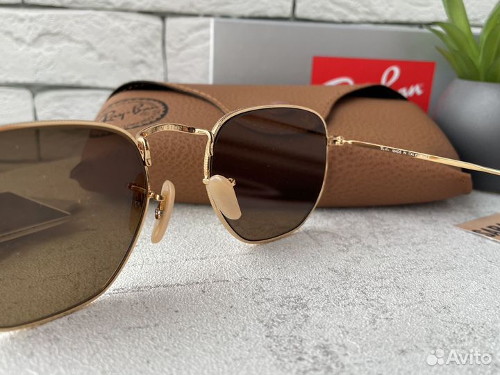 Солнцезащитные очки ray ban зеркальные