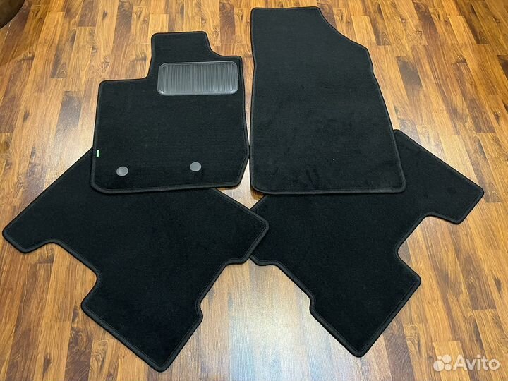 Новые коврики Renault Arkana