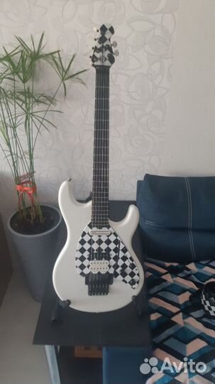 Электрогитара