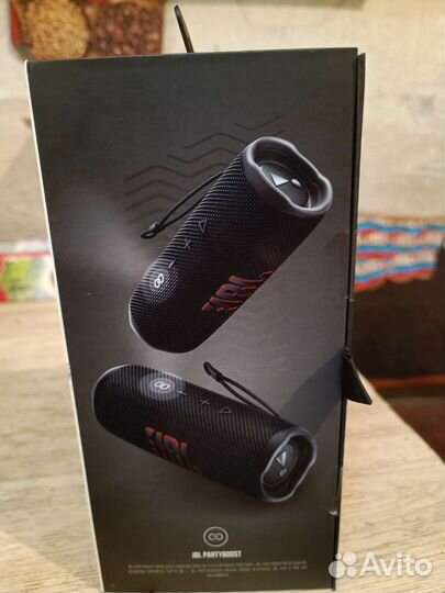 Портативная колонка JBL