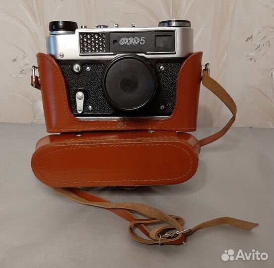 Фотоаппарат фэд5 в чехле СССР
