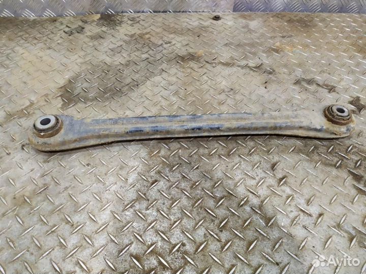 Рычаг задний нижний левый Volkswagen Touareg 2002