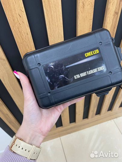 Светодиодный ручной фонарь (5 режимов)