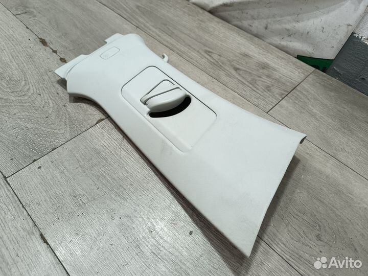 Обшивка стойки правая для Skoda Rapid I (2014)