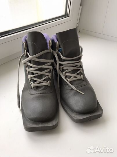 Лыжные ботинки 39