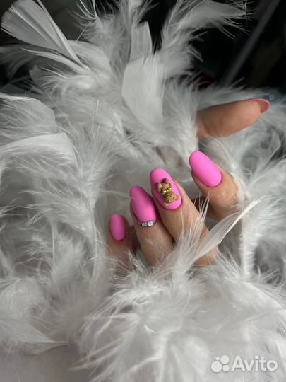 Обучение наращиванию ногтей