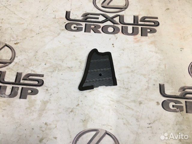 Дефлектор радиатора задний левый Toyota Rav4 AVA44