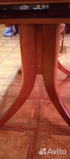 Раздвижной стол обеденный