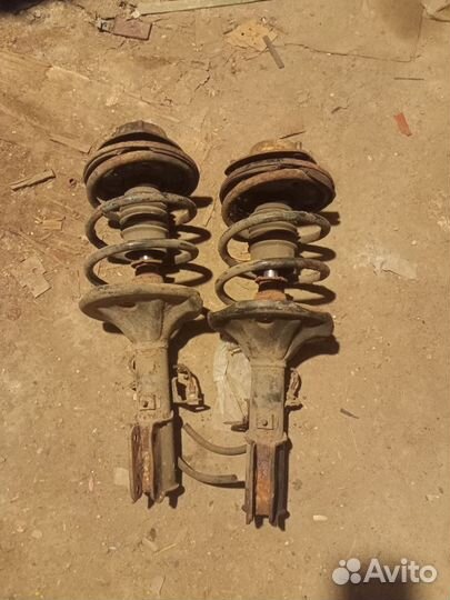 Стойка mitsubishi Спейс wagon 2