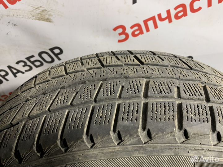 Roadstone Winguard Ice SUV 215/65 R16 98Q