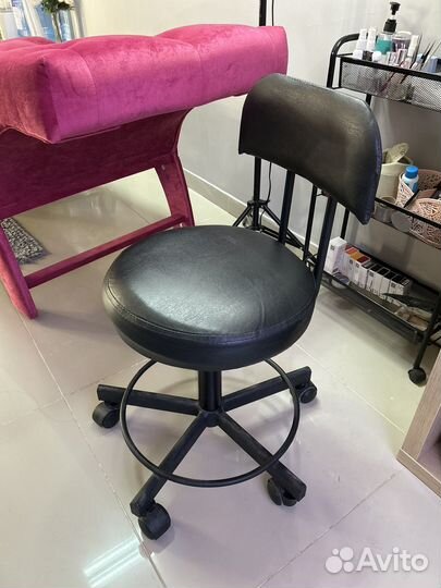 Анатомическая кушетка для наращивания ресниц