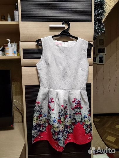 Платье на девочку