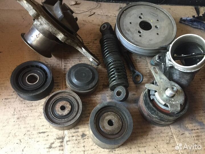 Ролик натяжитель 2.5TDi vw passat B5 Audi A4 B5