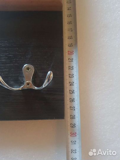 Вешалка настенная