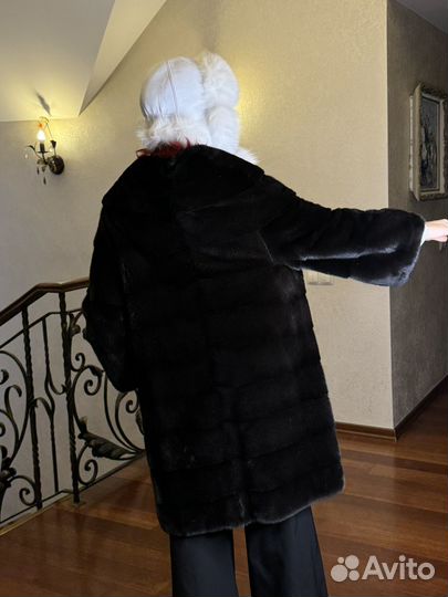 Норковая шуба black lama 46