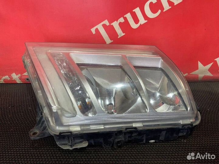 Фара левая Halogen + LED Volvo FH