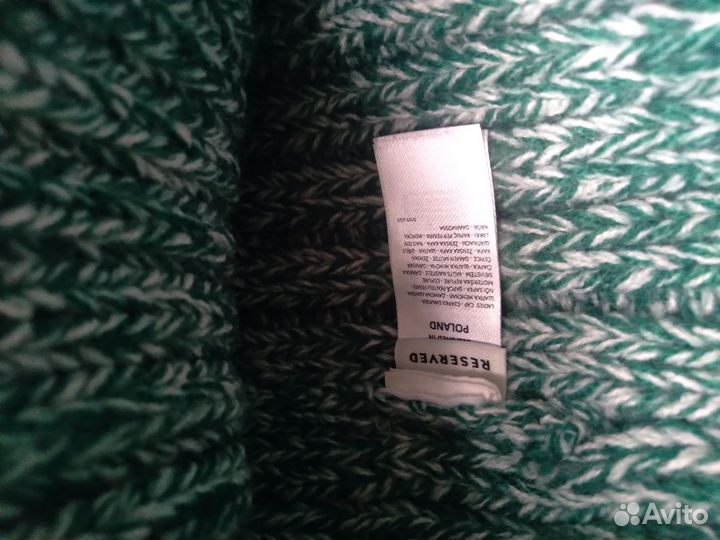 Шапка женская reserved