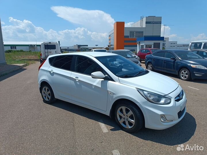 Hyundai Solaris 1.6 AT, 2011, 193 100 км