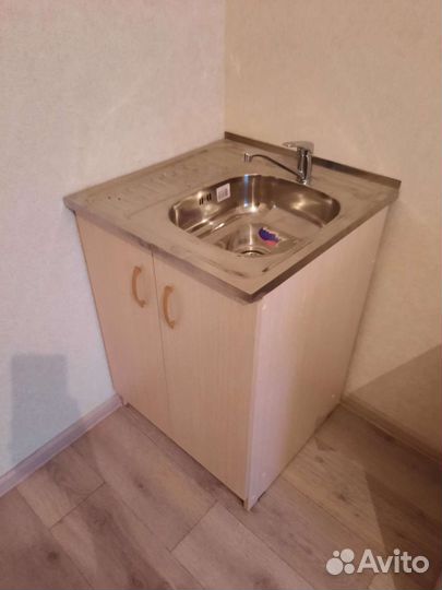 Мойка с тумбой и смесителем