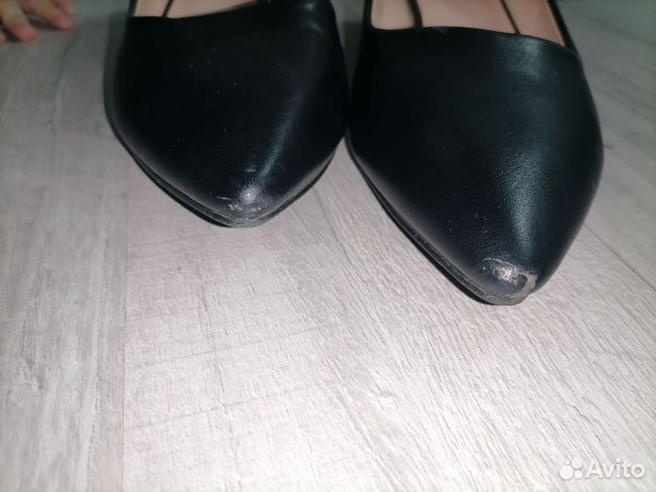 Туфли на низком каблуке 40